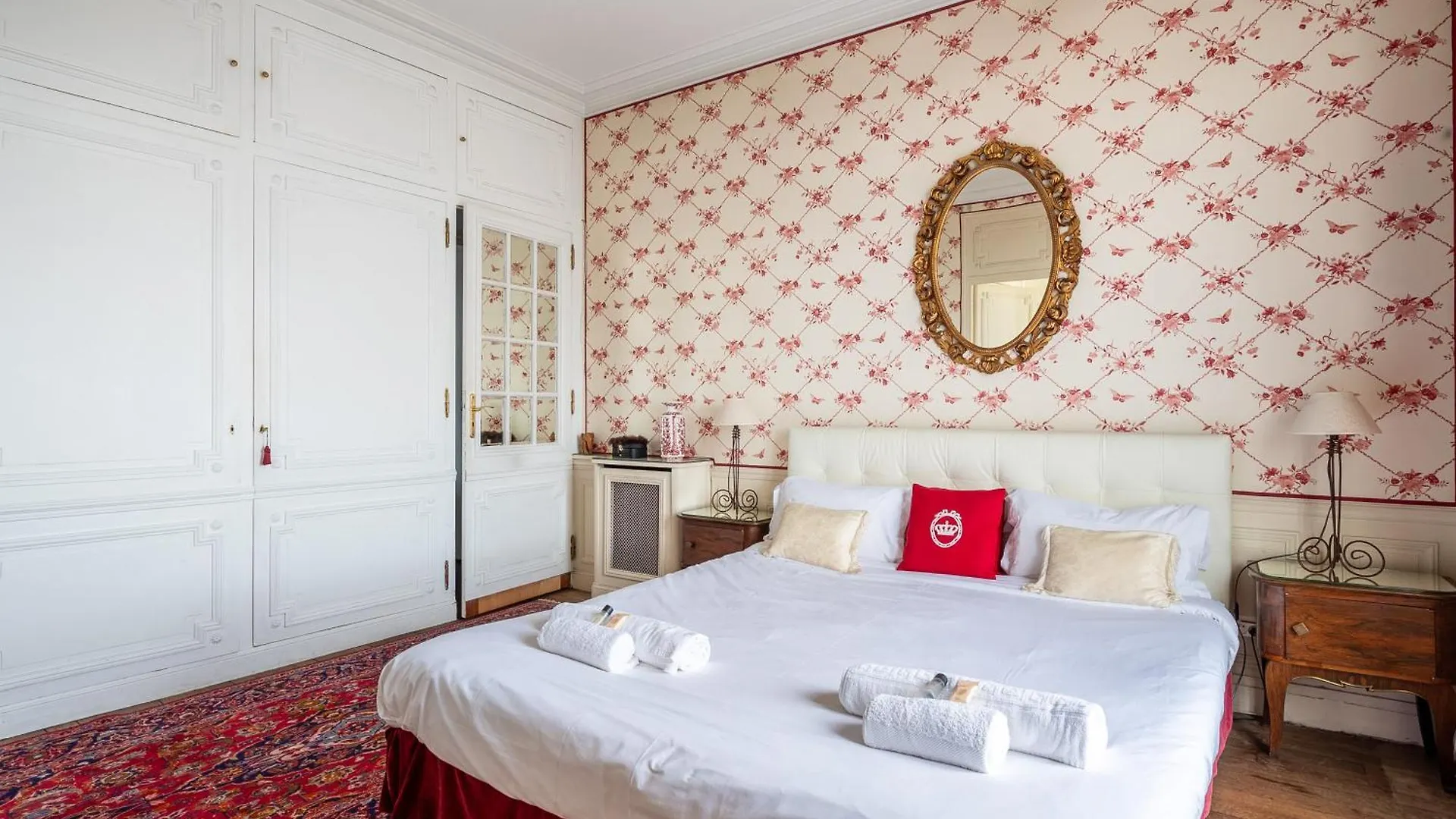 Apartment Champs Elysees I Vue Sur Tour Eiffel & Spacieux